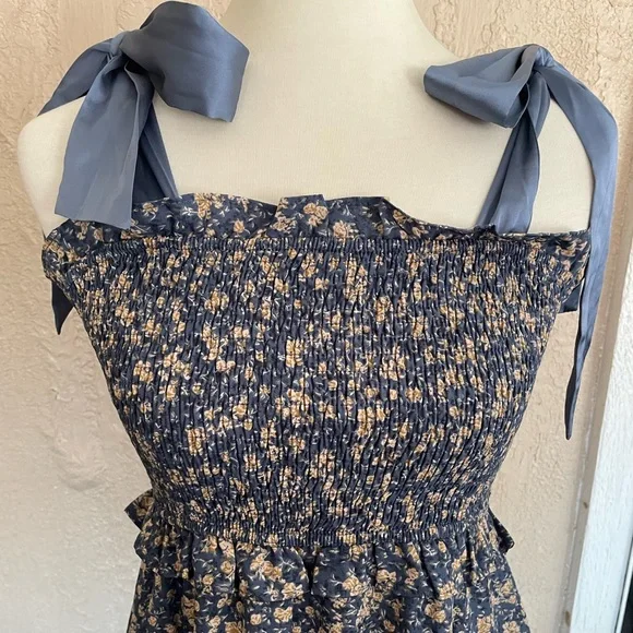 Jodifl Floral Sundress - Picture 2 of 5